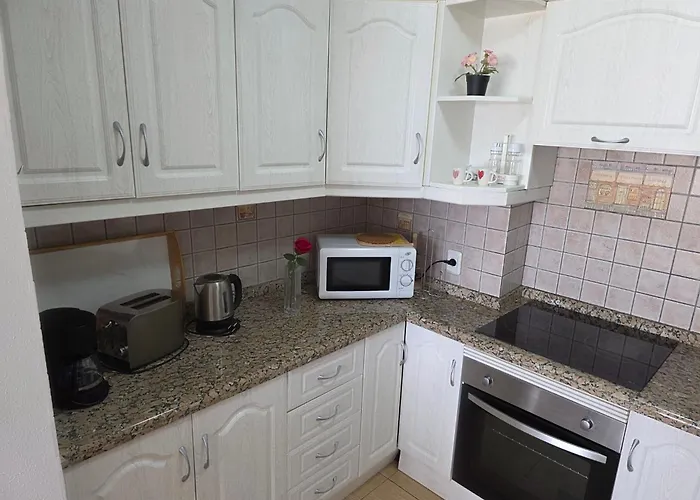 아파트 Jacaranda Mit Pool By Interhome 플라야데라스아메리카스